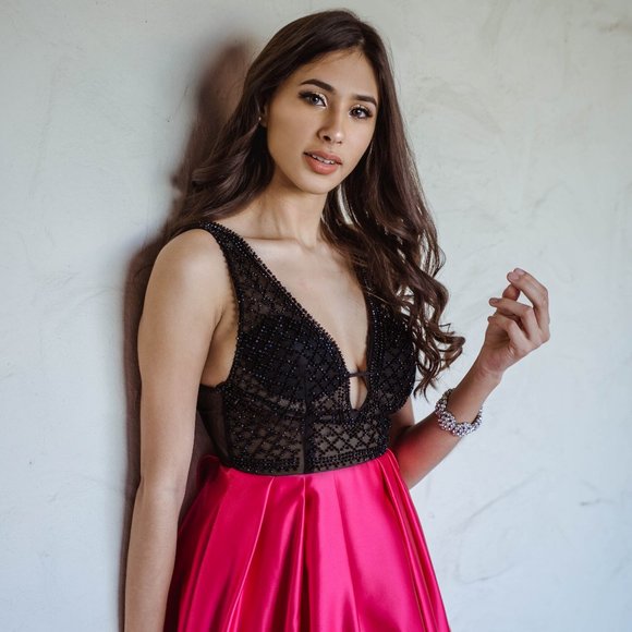 Fuchsia and Black Formal Evening Prom Dress Gown - Picture 3 of 4